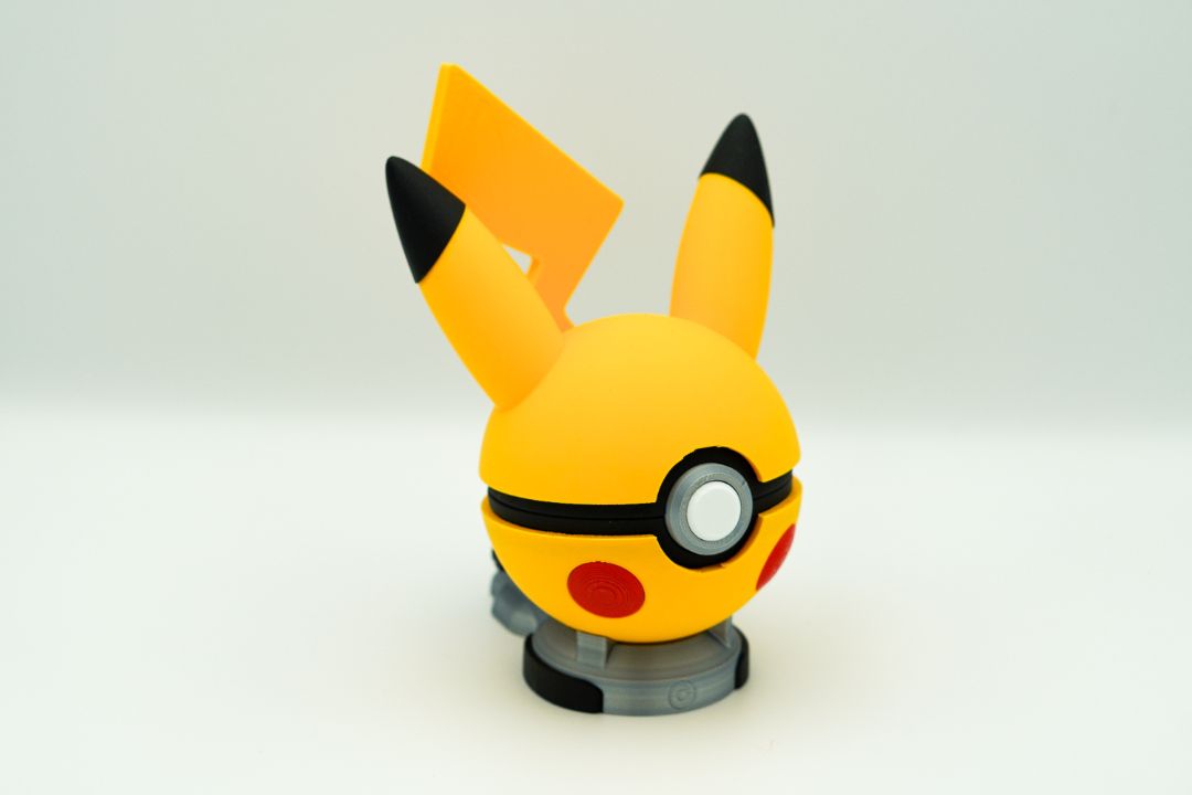 Pikaball Cosplay Pokeball