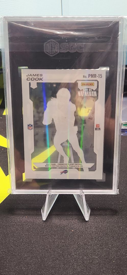 2022 Chronicles James Cook Momentum RC /25 SGC 9.5