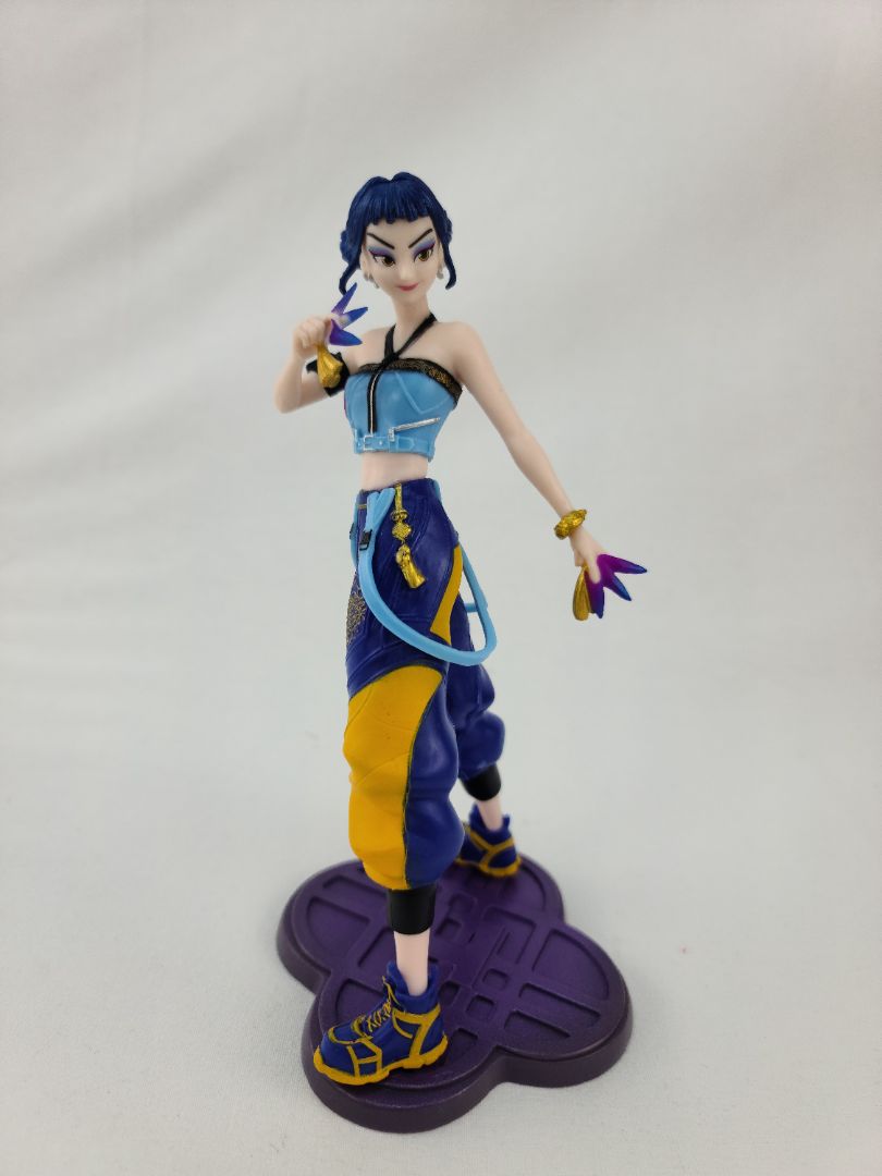 Zoey K Pop Demon Hunters Statue