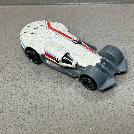 2016 Millennium Falcon Car
