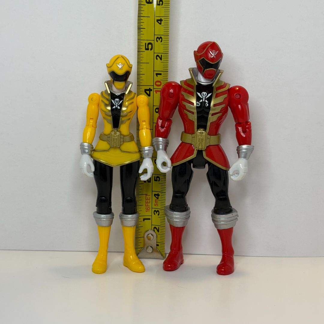 Super Megaforce Yellow Ranger