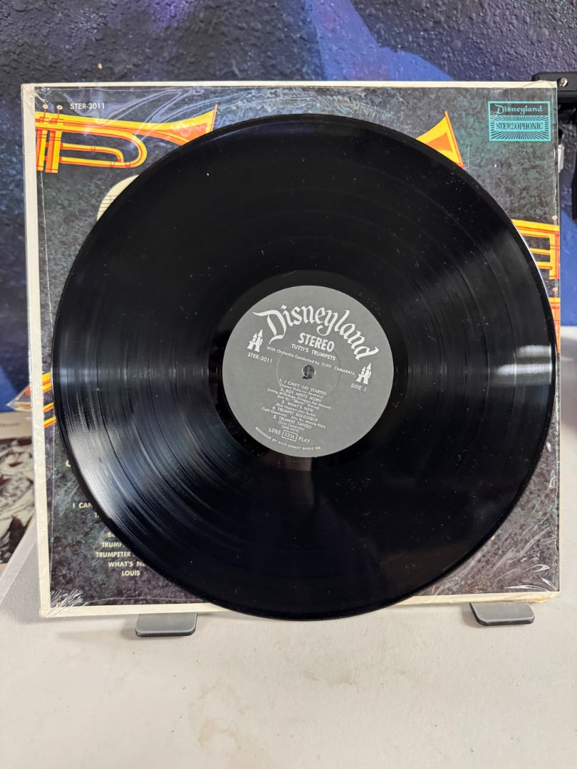 Disneyland TUTTI'S TRUMPETS