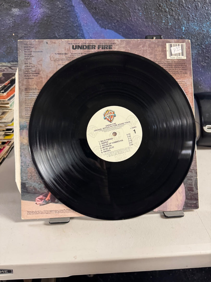 Under fire Soundtrack