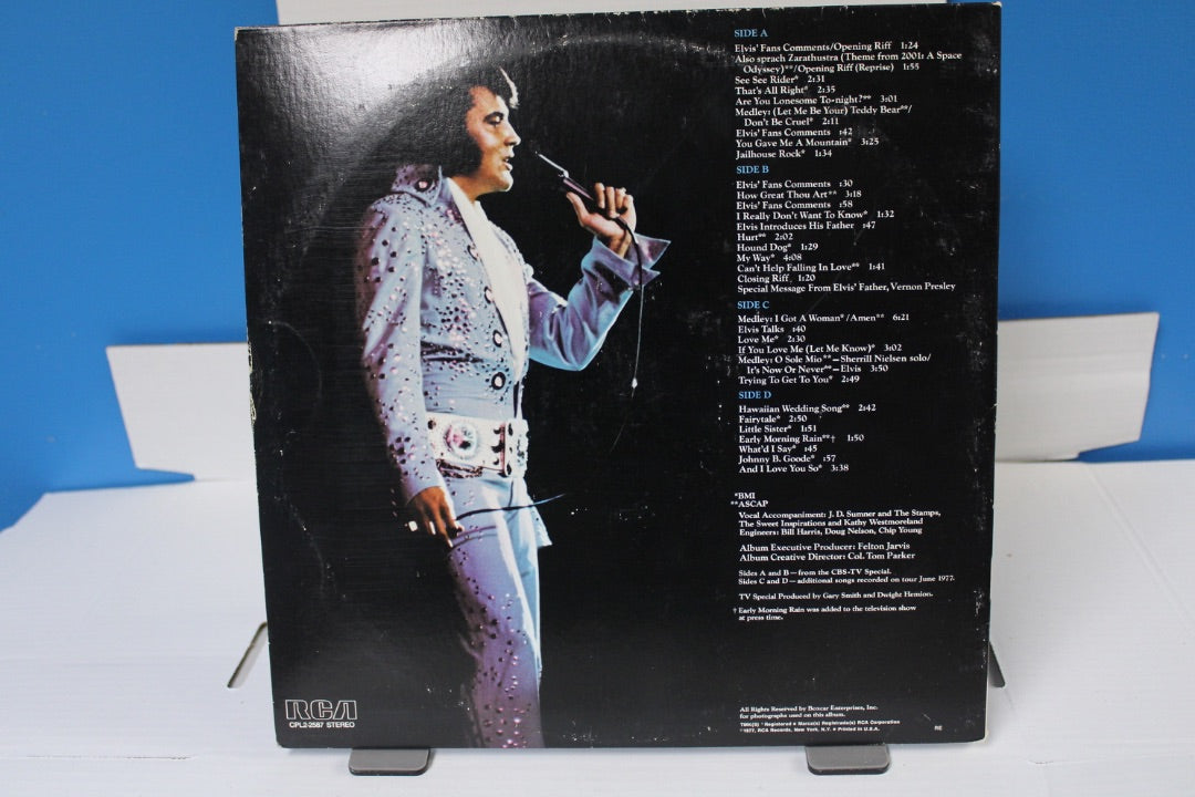 ELVIS IN CONCERT