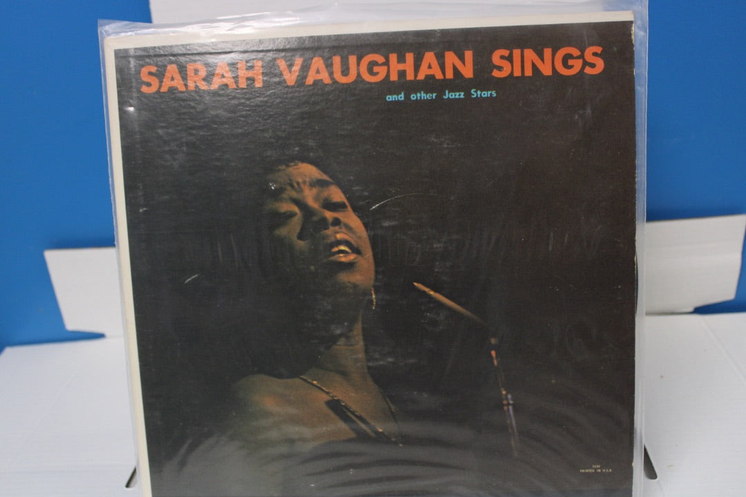 Sarah Vaughan Sings