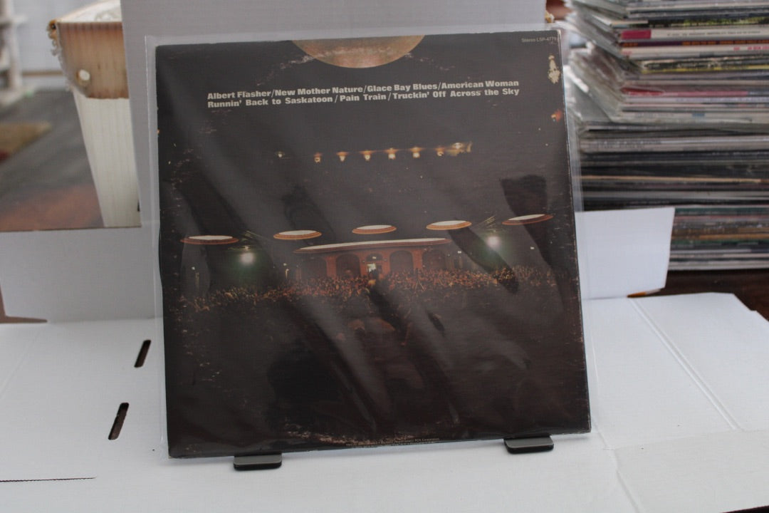 GUESS WHO LIVE AT THE PARAMOUNT