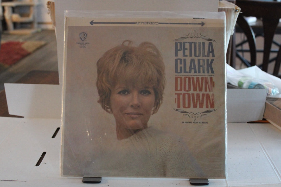 PETULA CLARK DOWN TOWN