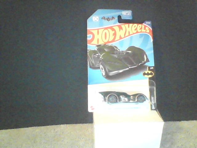 Hot Wheels Batmobile basic Arkham Asylum