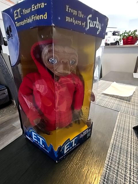 Interactive E.T.