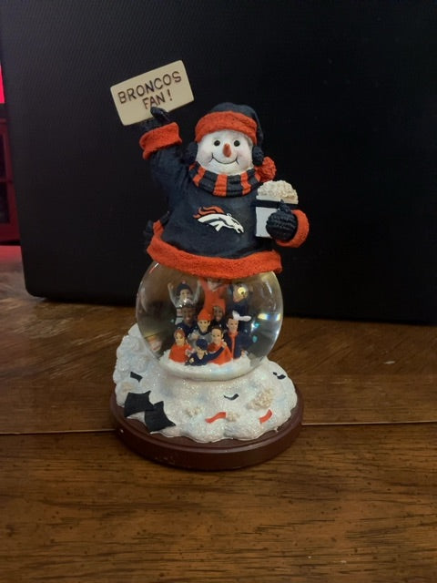 Denver broncos snowglobe