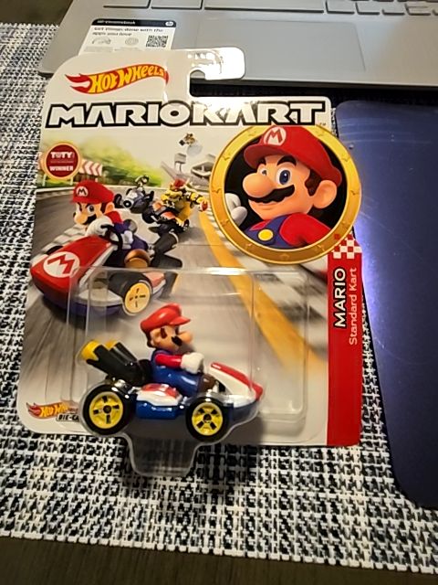 Hotwheels "MARIOKART" MARIO STANDARD CART