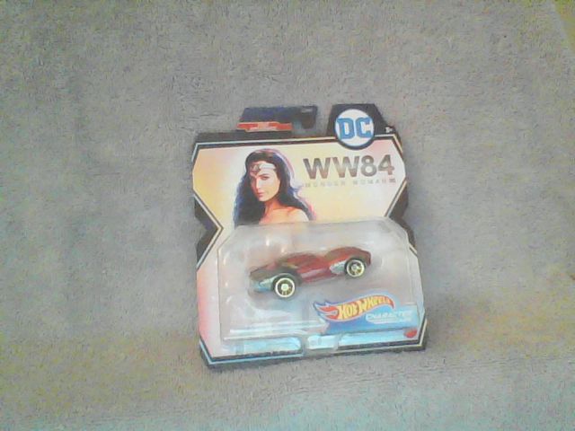 Hot Wheels Wonder Woman car WW84