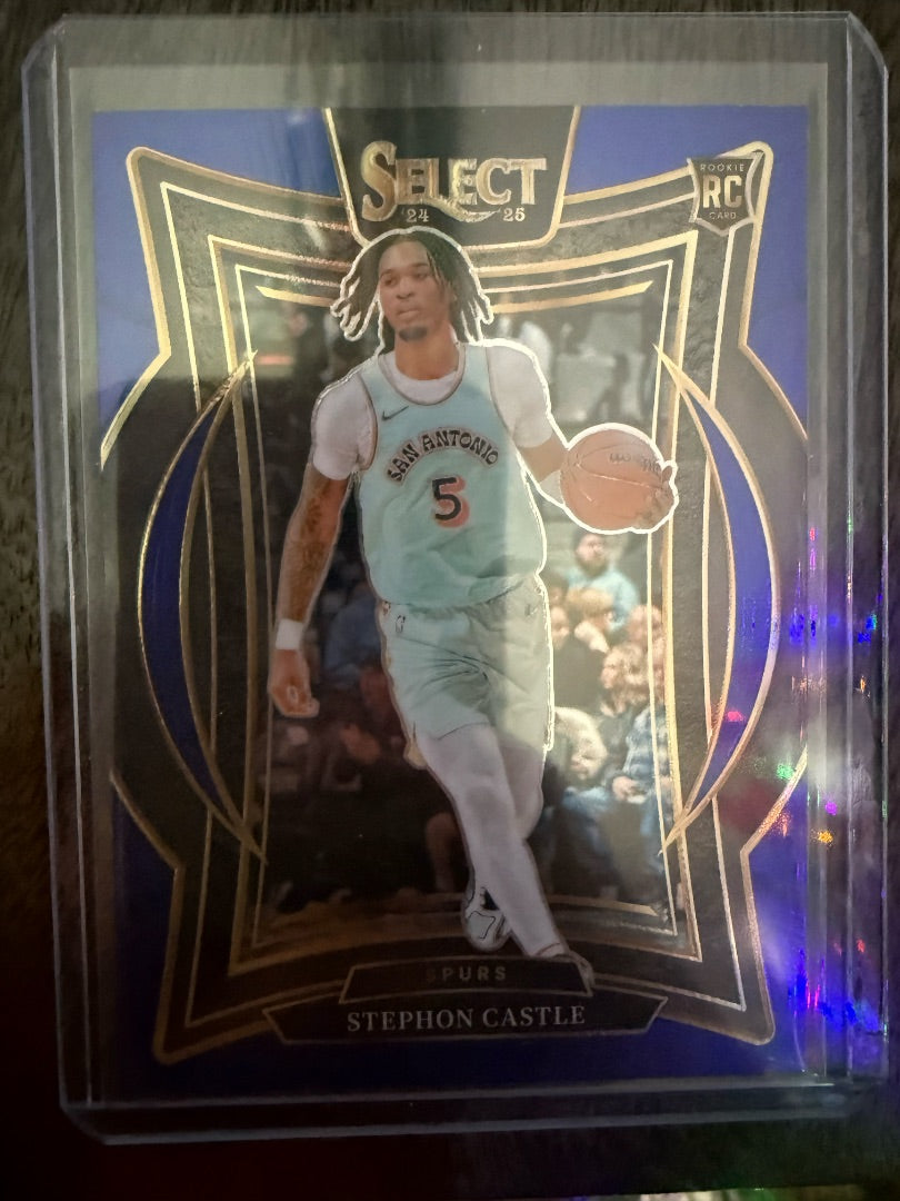 Stephon Castle Blue Rookie Card
