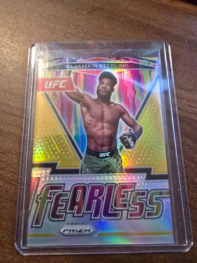 2022 Panini Prizm UFC #12 Gold Aljamain Sterling Fearless 10/10