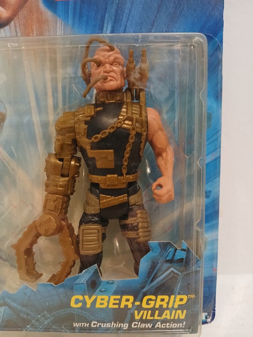 Terminator Figure Cyber-Grip