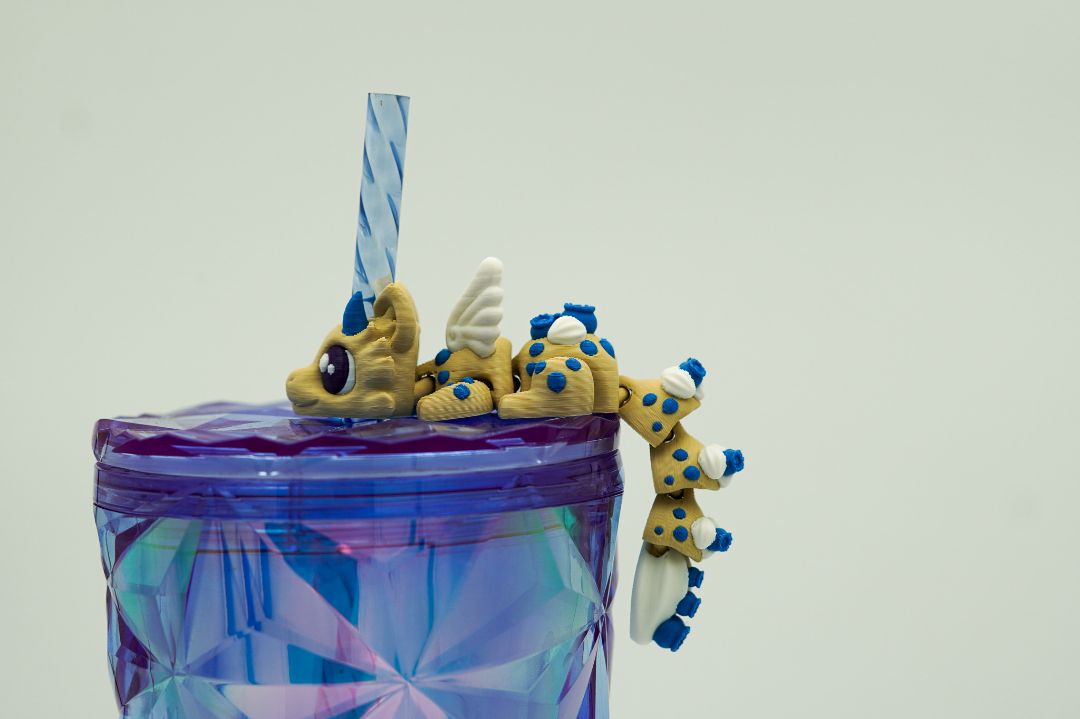 Berries and Cream Dragon Straw Topper