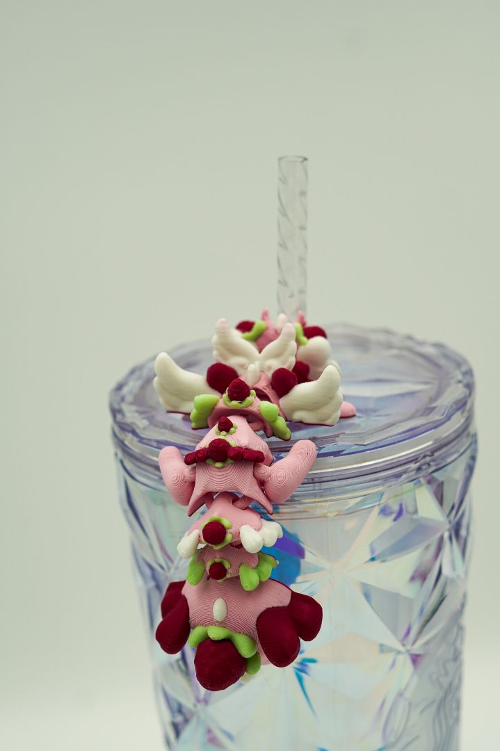 Strawberries and cream Dragon Straw Topper