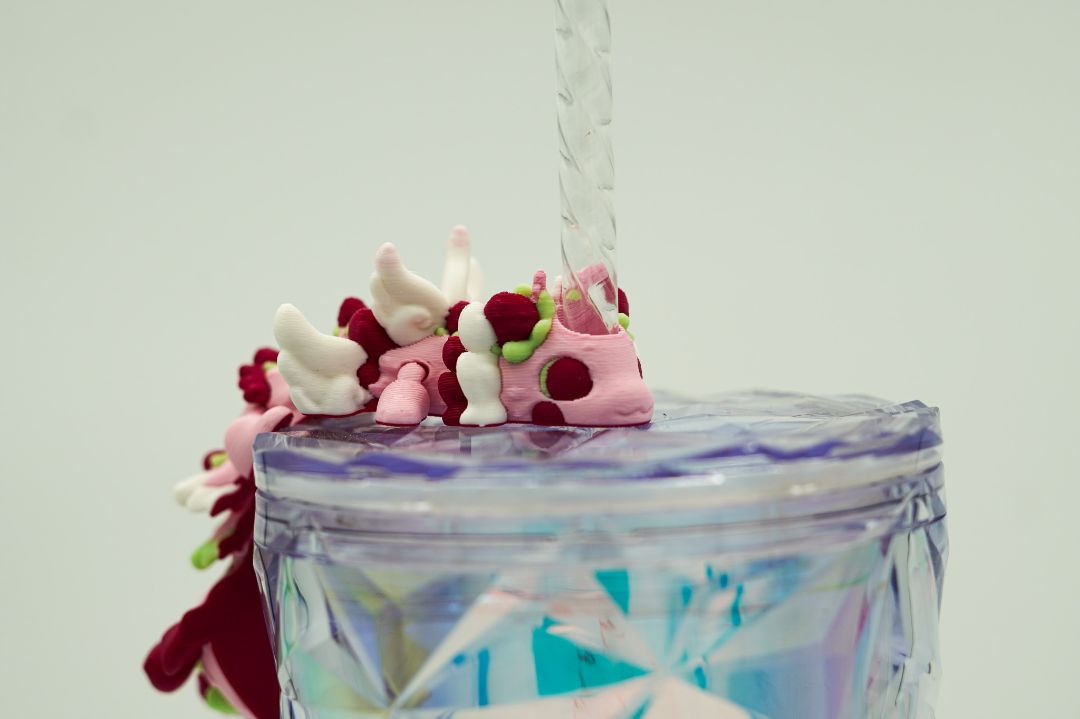 Strawberries and cream Dragon Straw Topper