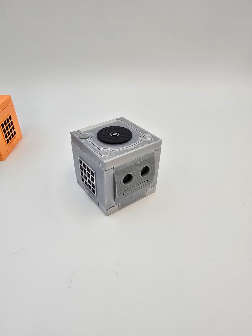 Gamecube styled Stwich Game holder
