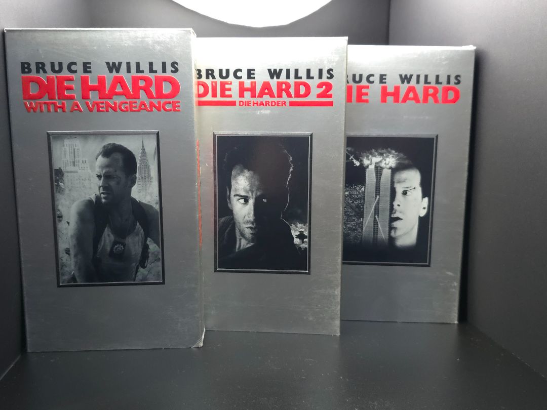 Bruce Willis "Die Hard"-Box set of 3 VHS