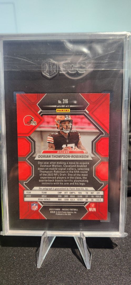 2023 Mosaic- Dorian Thompson Robinson Blue No Huddle Autograph