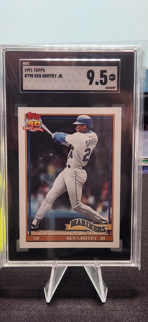 1991 Topps Ken Griffey Jr. SGC 9.5