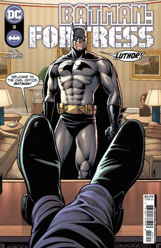 Batman Fortress #3 (Of 8) Cover A Darick Robertson