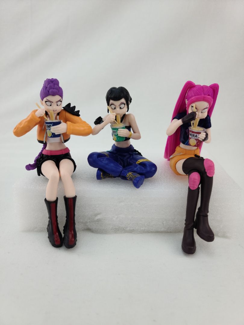 K Pop Demon Hunters Eating Figures - Set of 3