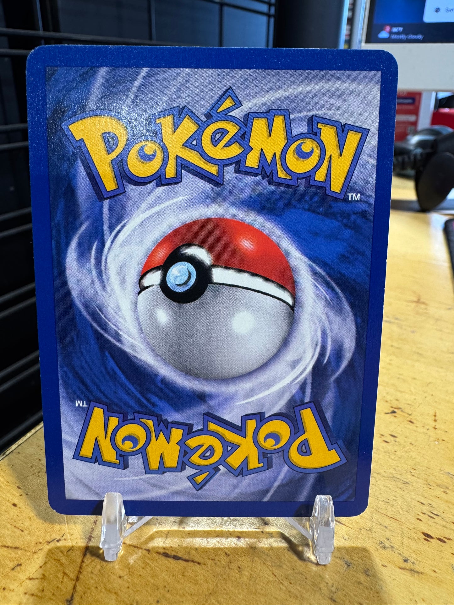 Dark Magneton (11) - Team Rocket (TR) (Unlimited)