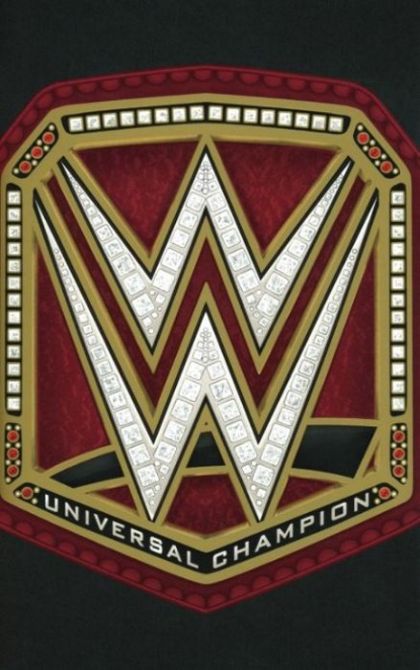 WWE #1H Incentive Title Belt Foil Party Gatefold Variant Cover