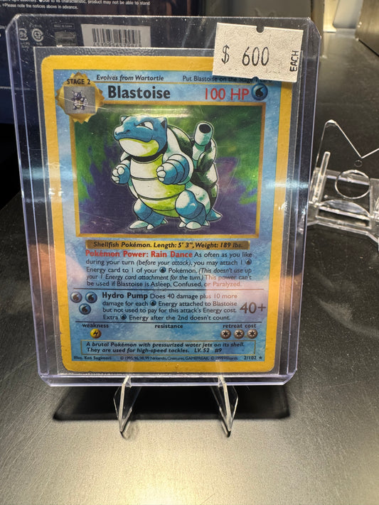 Base Set Blastoise (Shadowless)