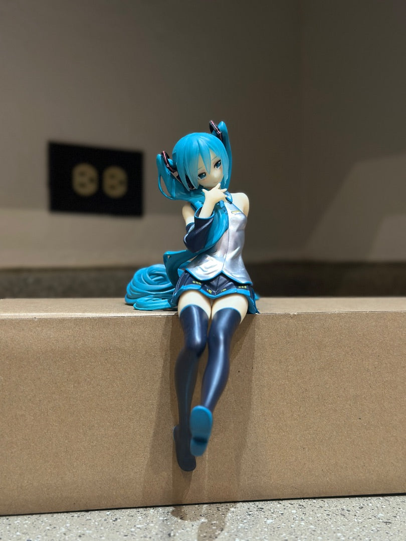 Hatsune Miku: Sitting Miku