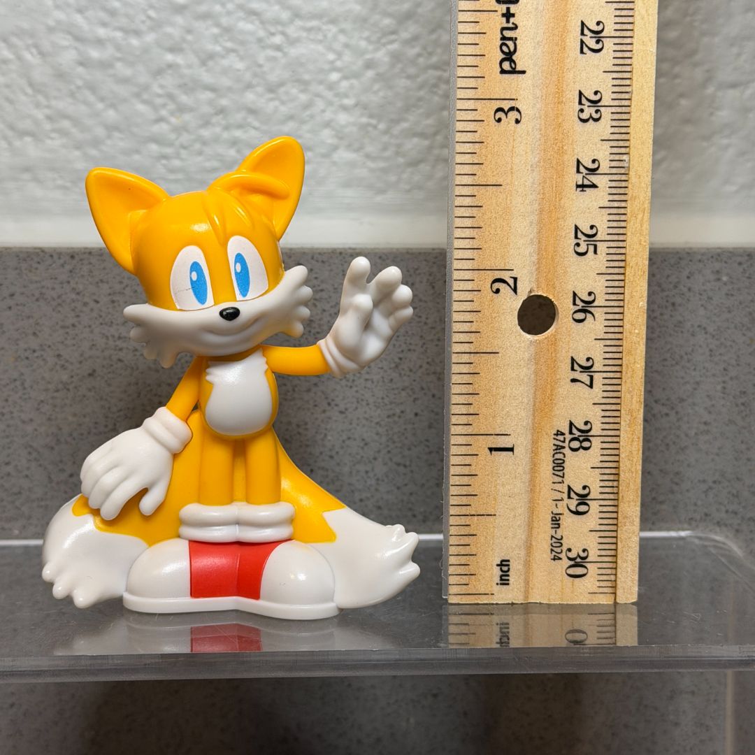 Tails Figure