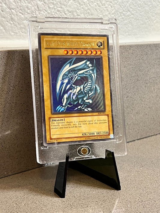 Blue-Eyes White Dragon