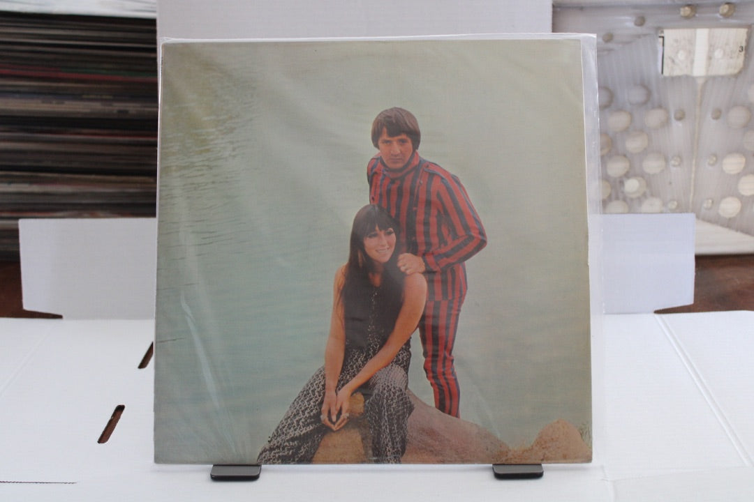 SONNY & CHER'S GREATEST HOTS