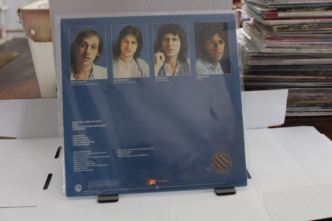 DIRE STRAITS COMMUNIQUÉ