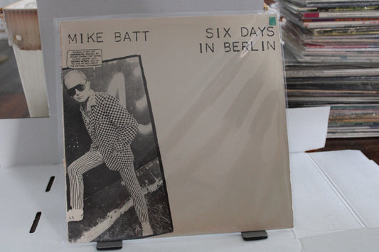 MIKE BATT SIX DAYS IN BERLIN