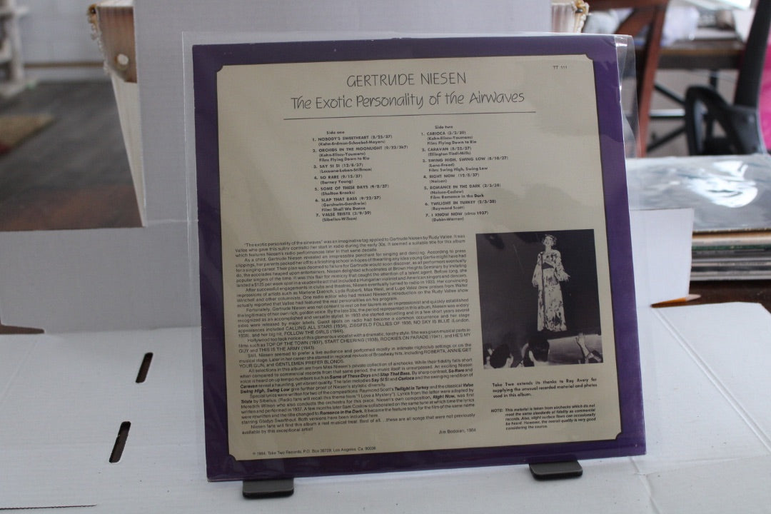 GERTRUDE NIESEN The Exotic Personality of the Airwaves