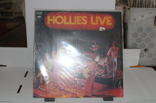 Hollies Live