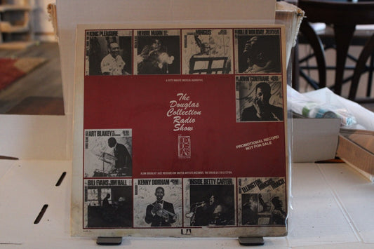 Douglas Collection Radio Shoe