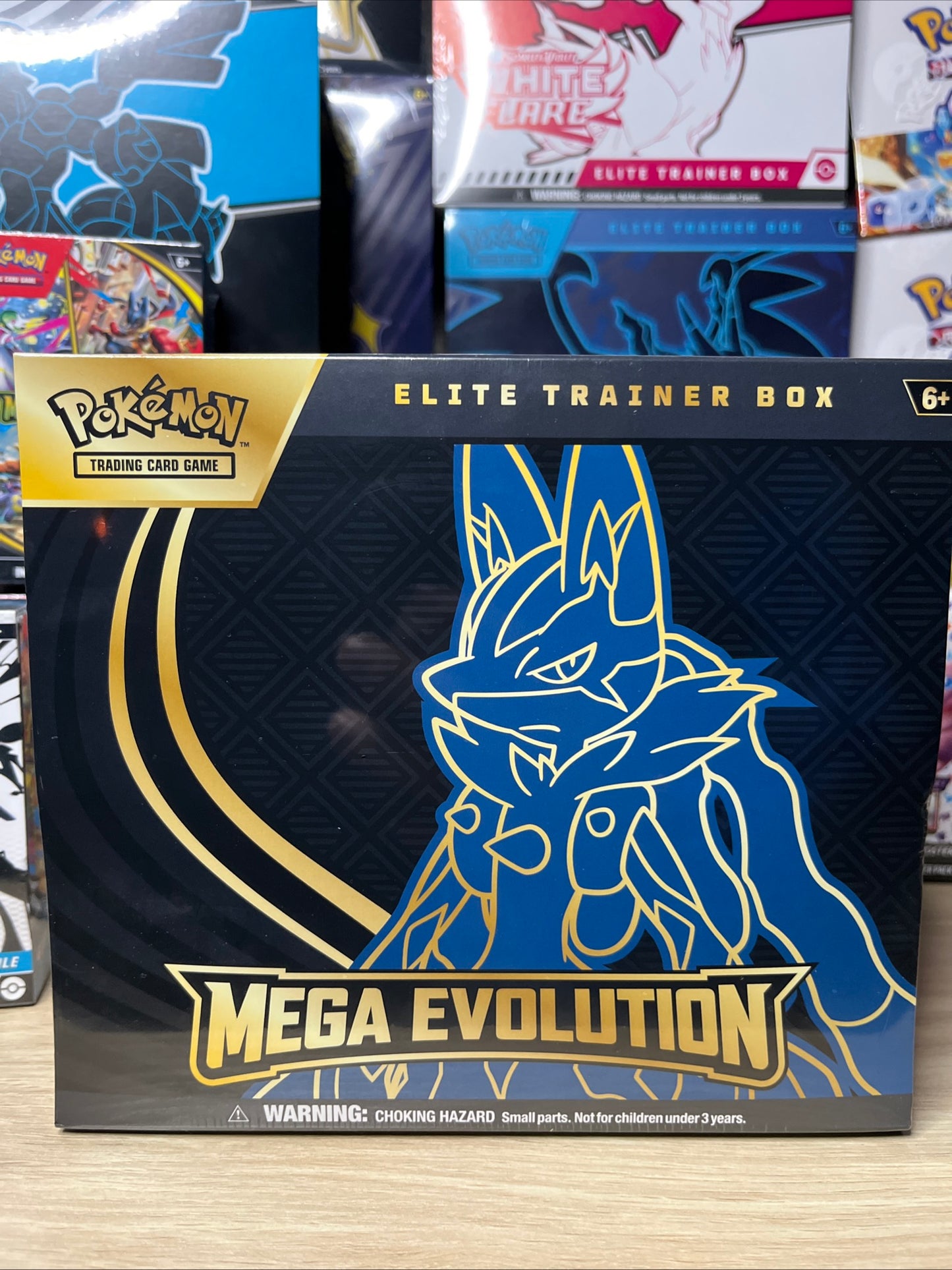 Pokémon Mega Evolution Elite Trainer Box – Mega Lucario