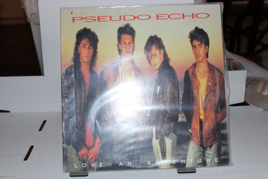 PSEUDO ECHO Love an Adventure