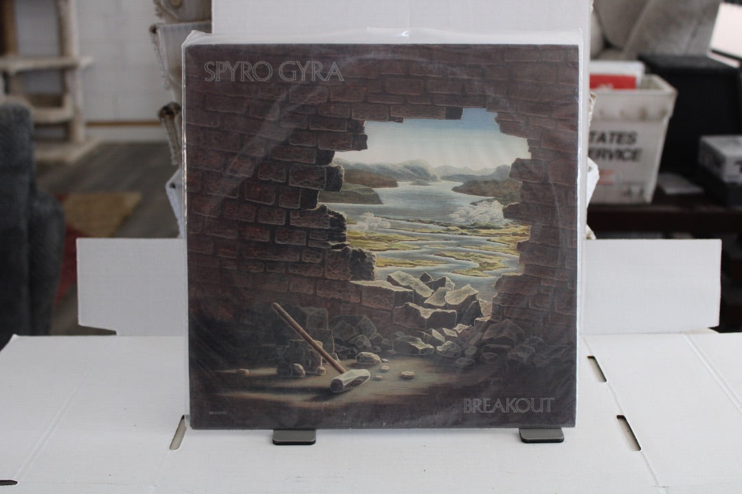 Spyro Gyra Breakout LP Vinyl Record