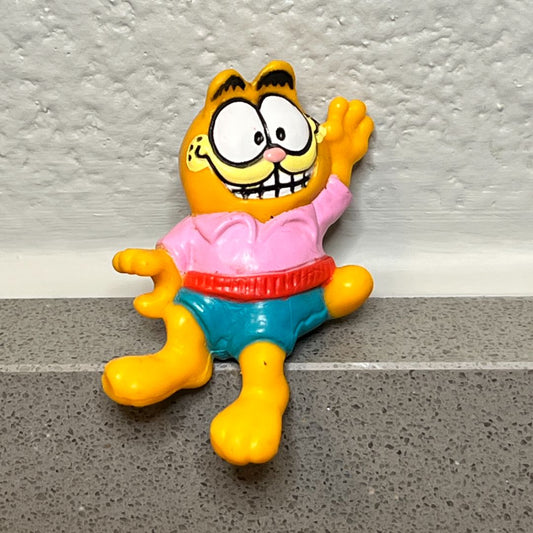 1981 Garfield Sitting