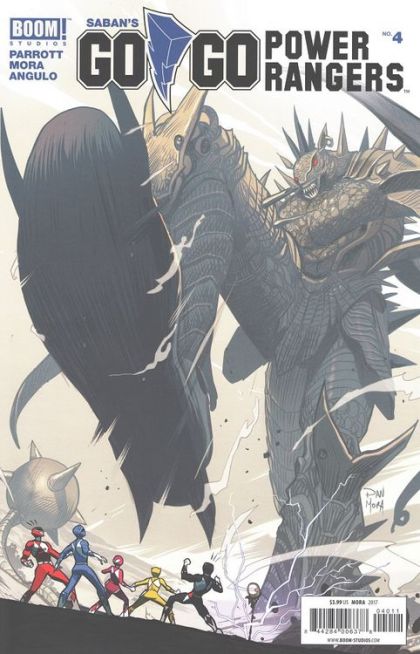 Go Go Power Rangers #4A Dan Mora Regular