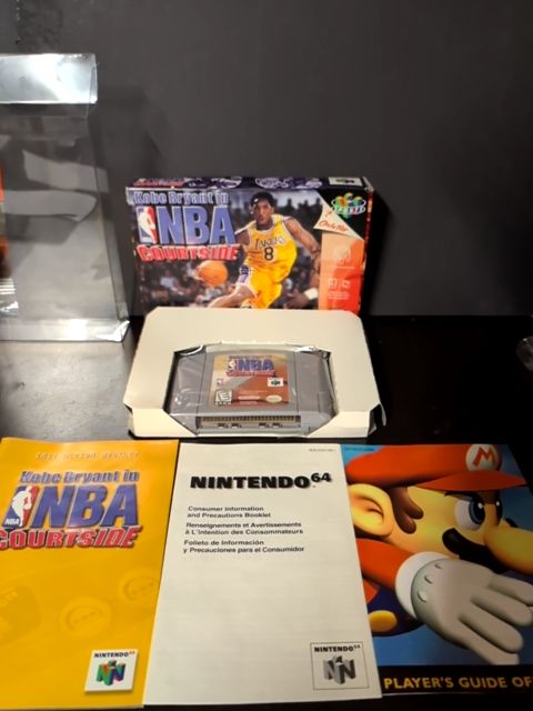 Kobe Bryant NBA Courtside Nintendo 64 Complete in Box