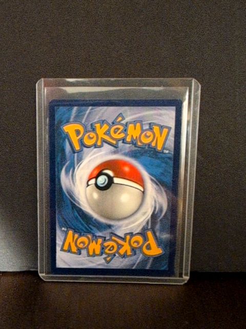 Crobat V SWSH098 - Shining Fates Full Art Holo Black Star Promo