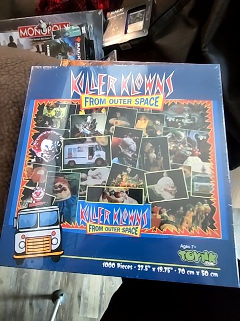 Killer Clowns From Outer Space puzzle