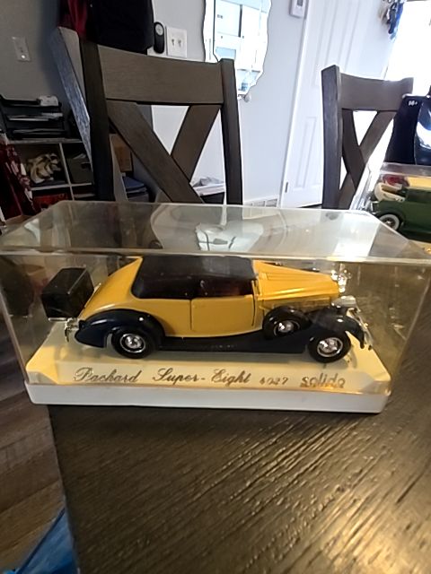Solido Age d'or Packard Super Eight #4037