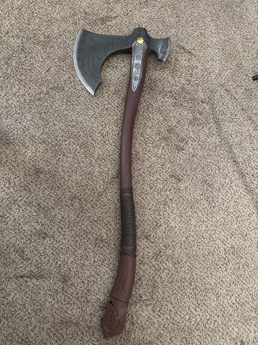 God Of War Kratos Axe Cosplay not sharp